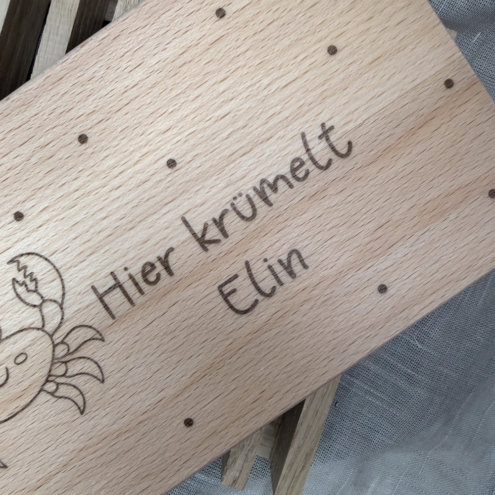 Frühstücksbrettchen "Hier krümelt..." – Bild 6